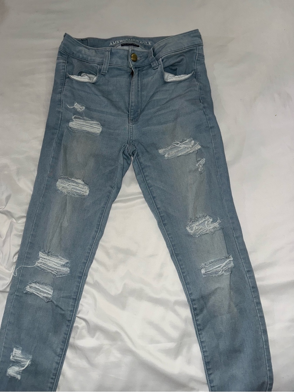 American Eagle Outfitters Light Blue Distressed Skinny Jeans